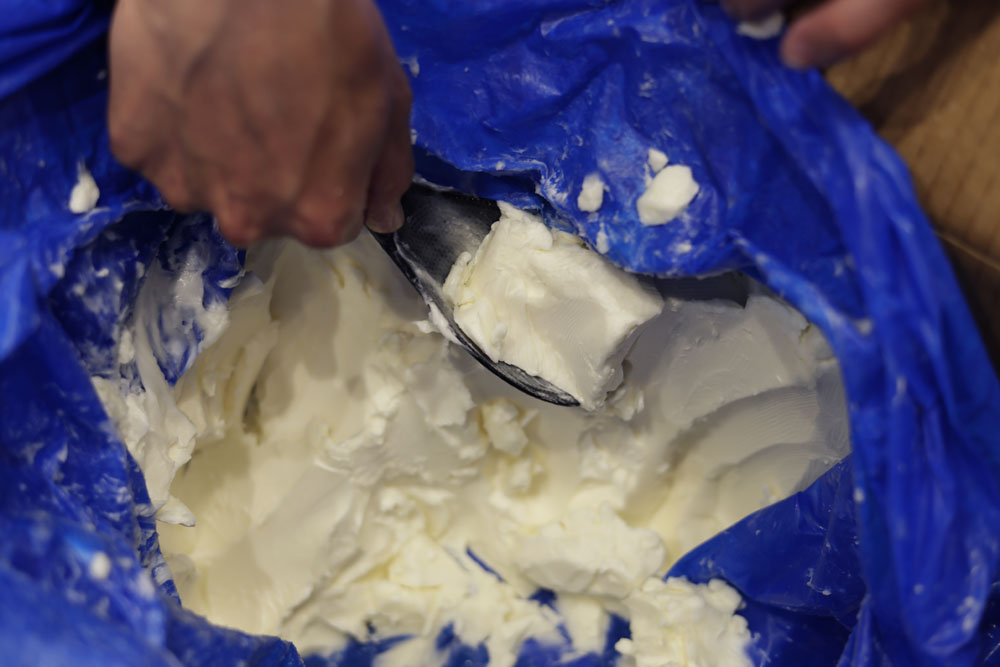 「ダーボン」社の有機栽培のパームから搾油した有機パーム油。溶剤を使わない物理的圧搾法で作られ、トランス脂肪酸は１％未満。