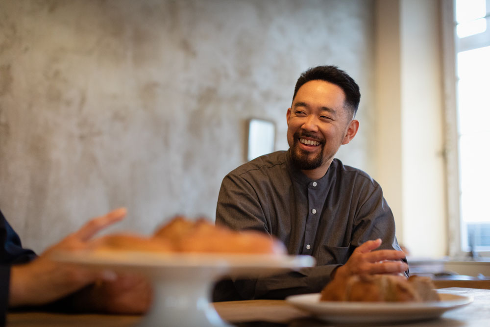 笹川さんと久保田さんは日頃から情報交換している。「古代穀物のパンのレシピを教えてもらって、神山でも作っています」と笹川さん。