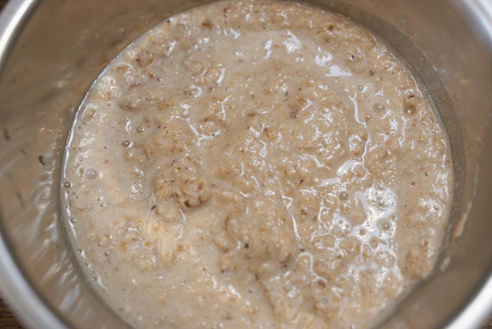 タマリンド水を加え、撹拌する