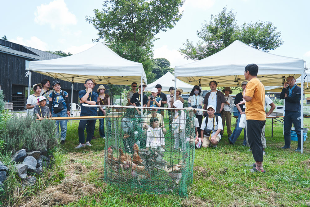 自ら実践する生き方を通して語る渡辺シェフ。その言葉には説得力があります。参加者はみな食い入るようにシェフを見つめ、言葉に耳を傾けます。