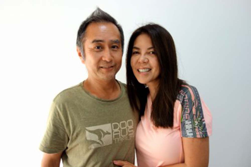 （写真）「ナン・フーズの“ナン”は南米の“ナン”です」という小林健一さんとパトリシアさん夫婦。ペルーを拠点に南米各地へ進出しようという、２人の夢を託した社名だ。