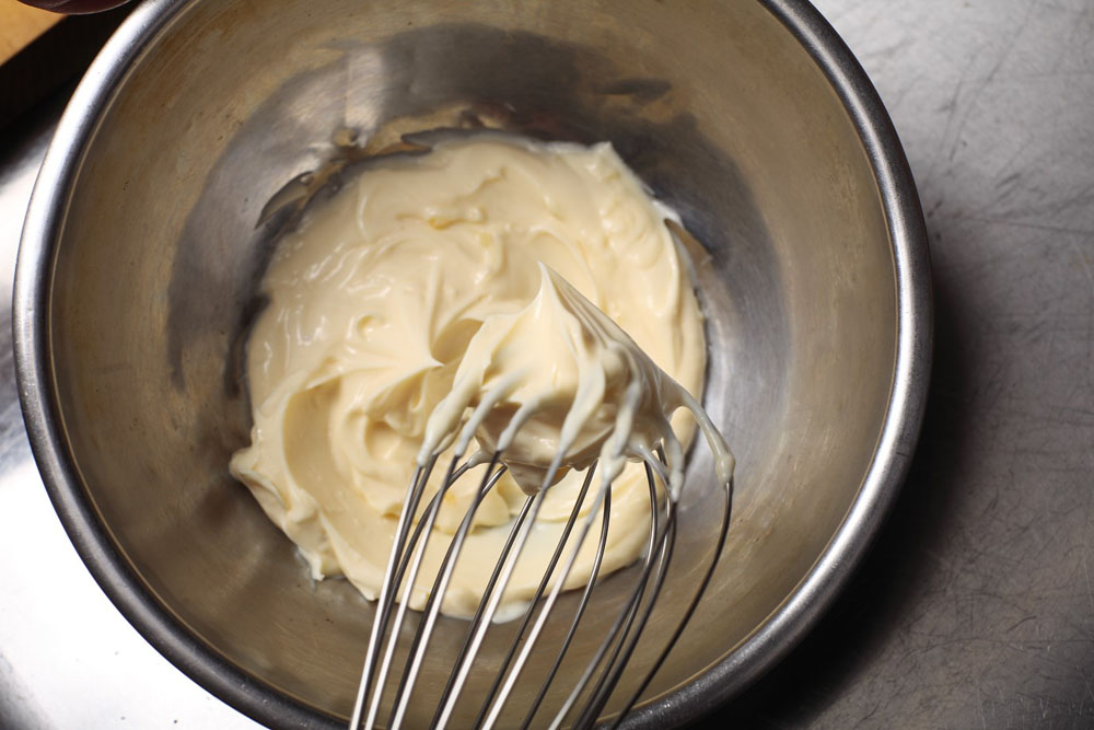 マヨネーズを作る