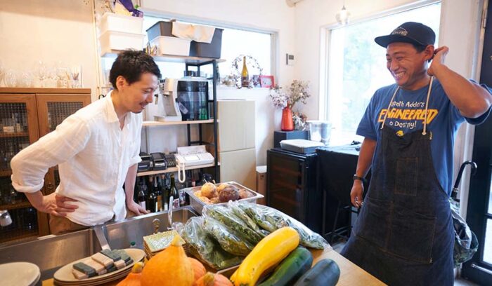 ファーマーズマーケットのフードロス活動にジョイン！フレンチの技で規格外＆残り野菜を使い切る