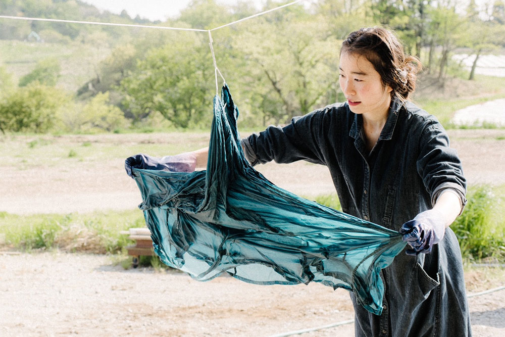 10月８日（日）開催 「生きる力を養う学校」第５回のテーマは【捨てない暮らし～藍染めとピッツァづくり～】