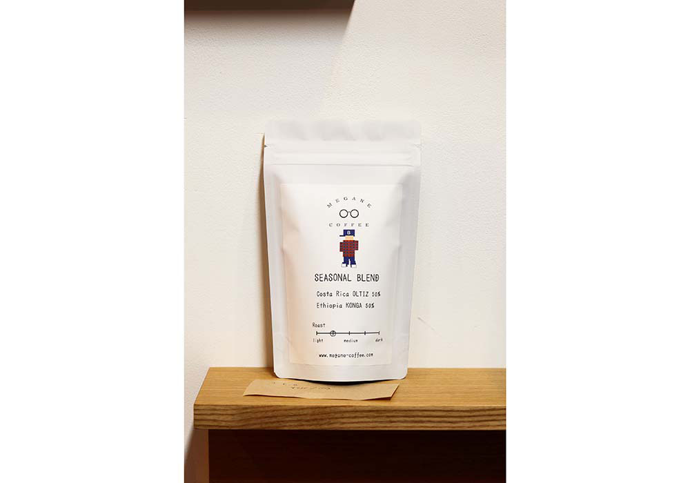 コスタリカとエチオピアを配合した爽やかなエスプレッソ用ブレンド。店ではアメリカーノやラテで提供する。