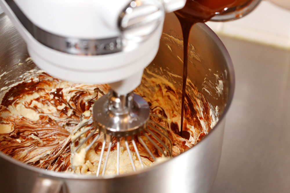 チョコレートを加える