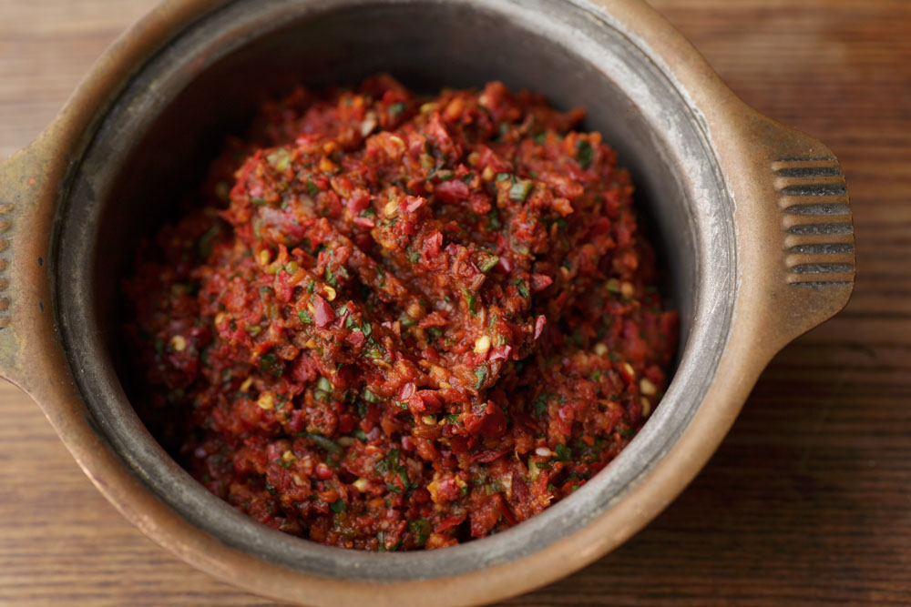 辛味と旨味の名脇役！ スパイシーな万能調味料「アリッサ」