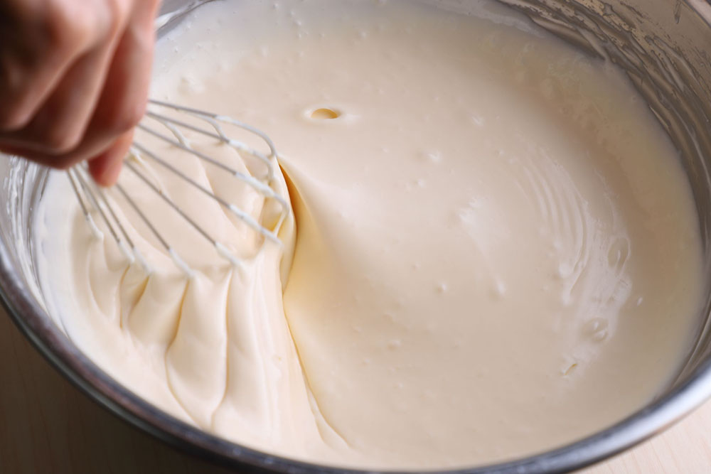 コーンスターチを加える