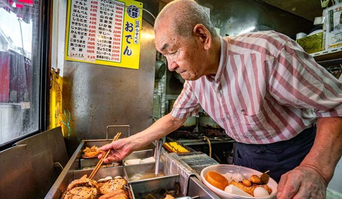 90歳。「築地は天国ですよ。ヘマしてもかばってくれるから」