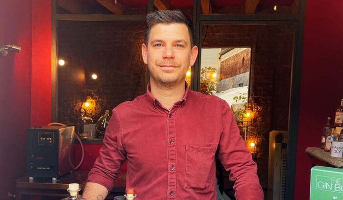 完成まで72時間。自分好みのオリジナルジンを作れる“世界一小さい蒸留所”