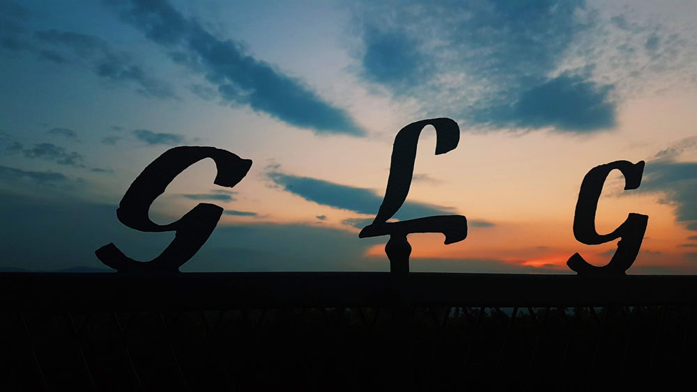 70年以上も前にこう書いたのは、作家として円熟期に達していたチェーザレ・パヴェーゼ。1900年代におけるイタリア文学の代表作の一つとされ、彼の遺作ともなった『月と篝火』の一節だ。