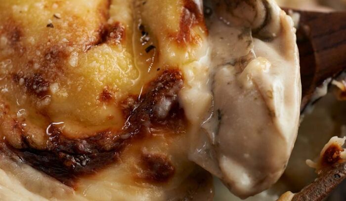 軽やかに旨味もアップ「牡蠣と白子のグラタン 酒粕ベシャメルソース」