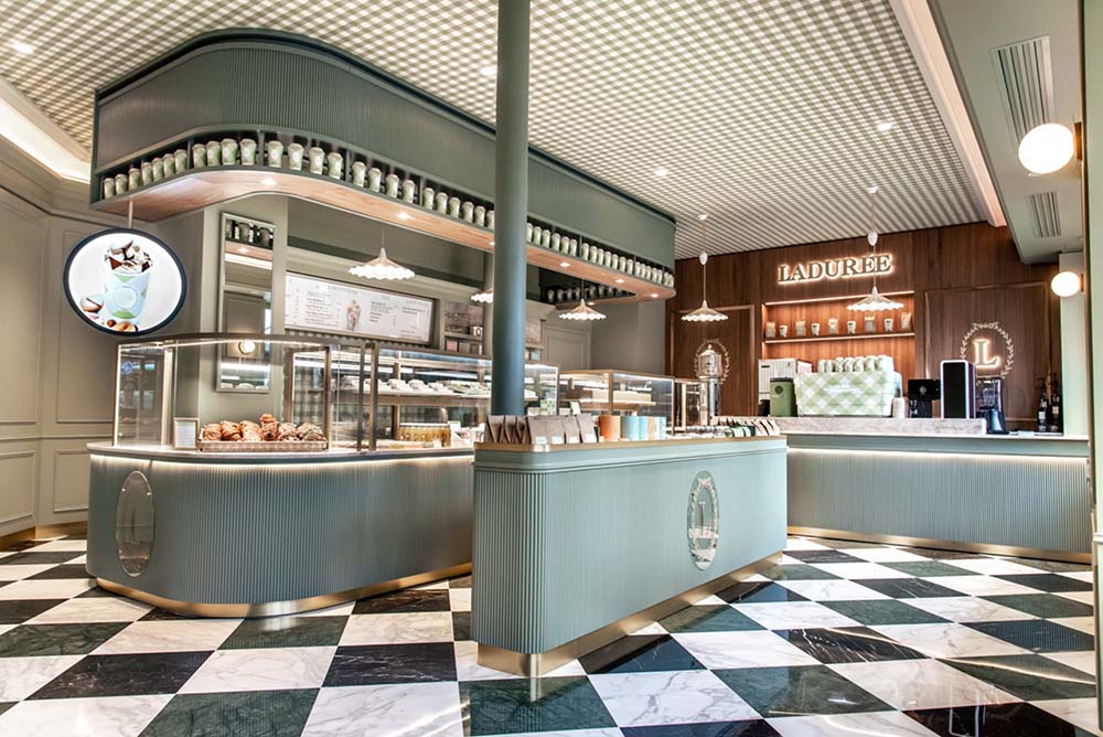 photograph by Hadrien Favreau