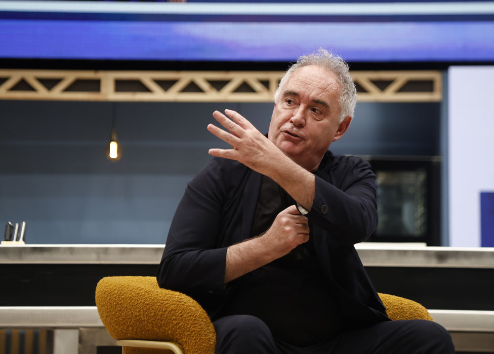 店を閉めるまで20数年にわたって生み出したクリエイションの蓄積に最新のテクノロジーを掛け合わせて、これからの時代に活用していくことがフェランの目標。©SSG