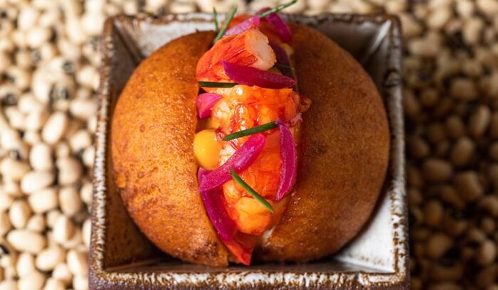 ロンドンのフーディーから熱い視線、バラ・マーケット・エリアにモダン西アフリカ料理店が誕生