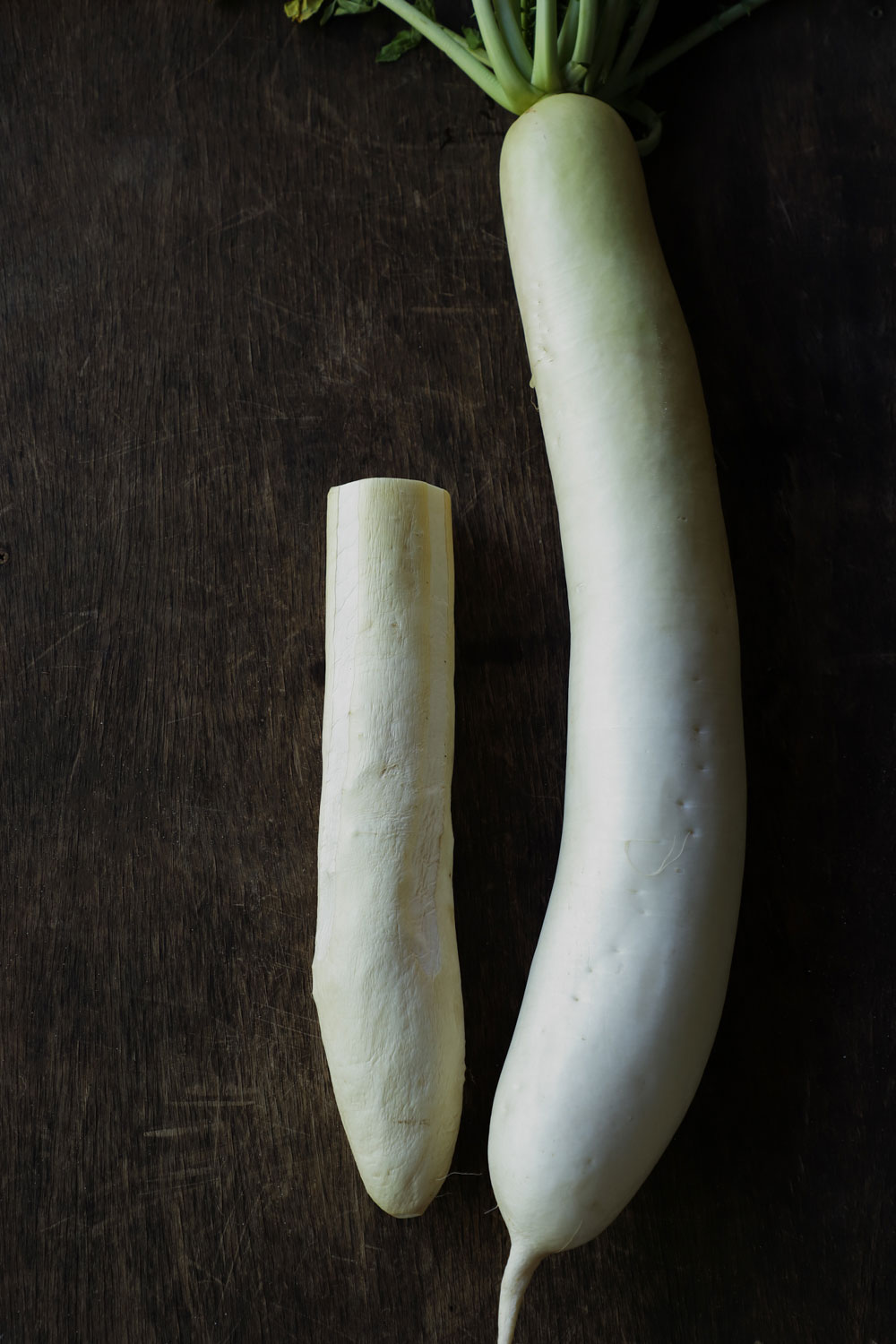 干すことで水分が抜け、２割ほど小さくなる。