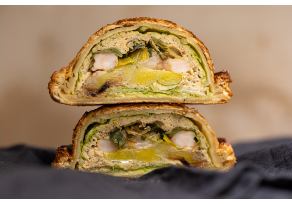 ガストロノミックなパイ包焼きにかぶりつく！若手料理人が手掛けるストリートフード