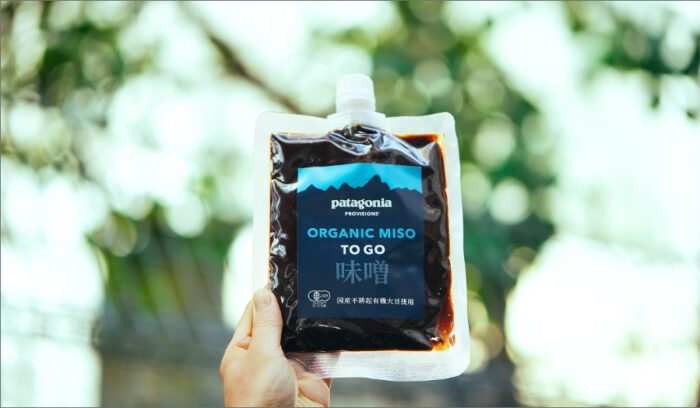 農家や蔵元と手を組み、ガチで大地と向き合う。パタゴニアの味噌と日本酒