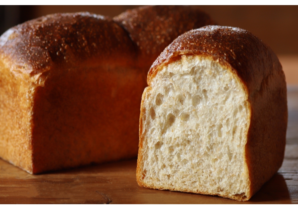 素直においしく、身体も楽な生地。「なたね食パン」