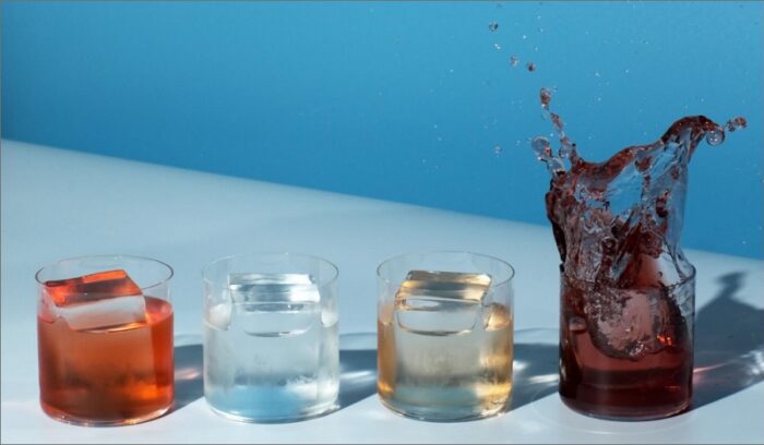 カクテルブームで透明氷のブランドが登場！プロ仕様の氷をホームパーティでも