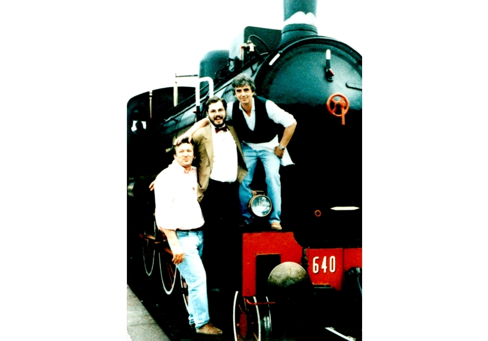 Il giovane Paolo Massobrioè in mezzo