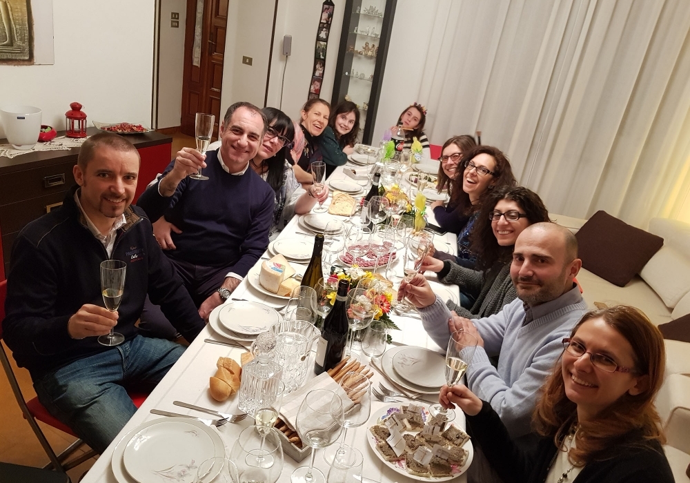 Intanto il Club si stava diffondendo in tutta Italia con i suoi momenti aggregative; quello chemi rende più orgoglioso sono le Cene in ComPagnia.