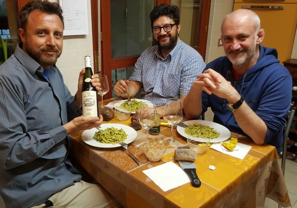 Una bella cena in Compagnia si può fare anche in tre!