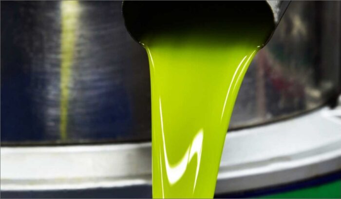 新技術で可能に。ポリフェノール含有量が飛躍的に高いオリーブオイル