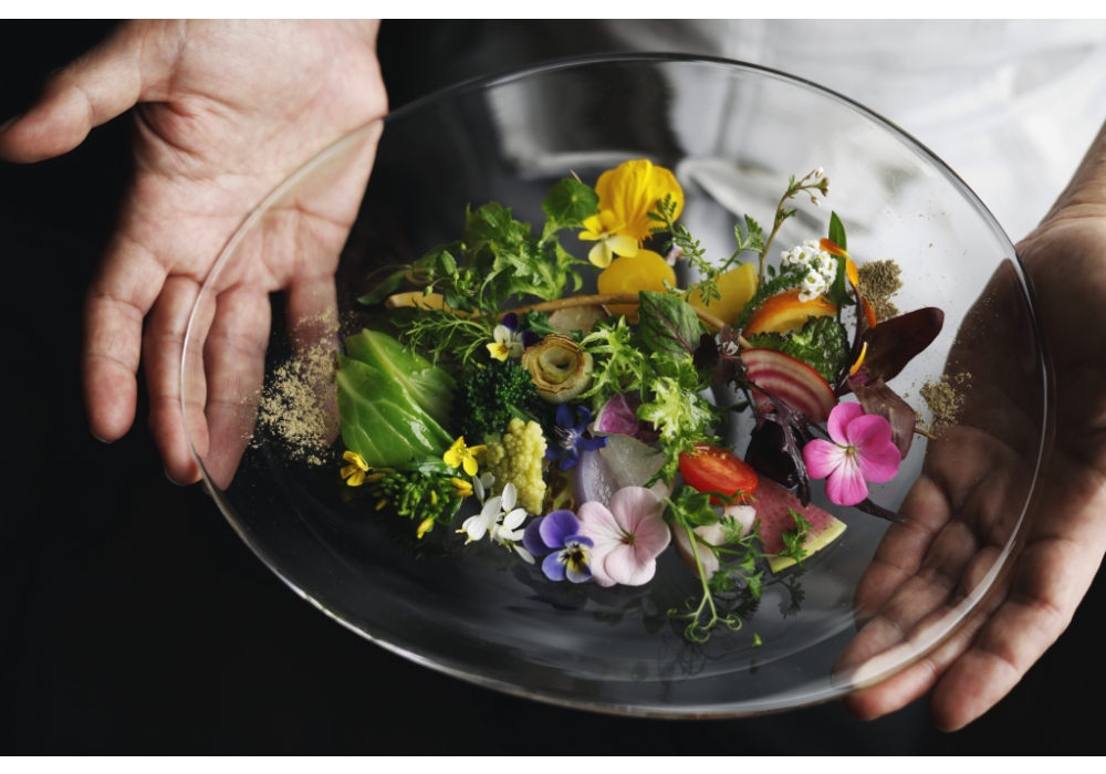 大地、生産者、種、料理人、食べ手をひとつに結び付けるシンボリックなひと皿