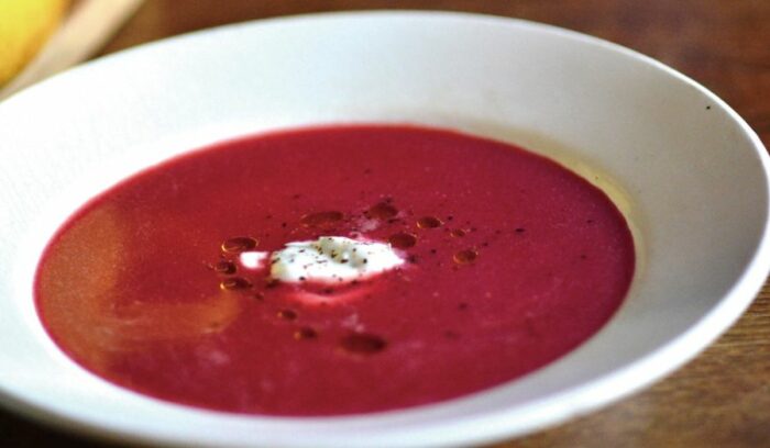 ぽったりとした甘味「ビーツのポタージュ」