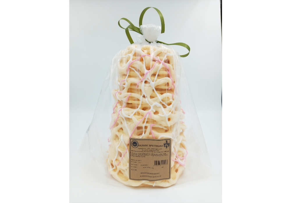 新鮮な卵とジャガイモでんぷん、砂糖が原材料の「スコンスク・スペットカーカ」