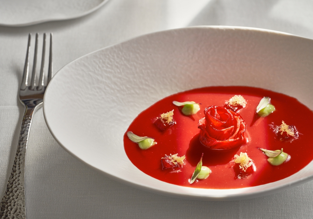 ビーツとその仲間、野生の趣でピクルスと。