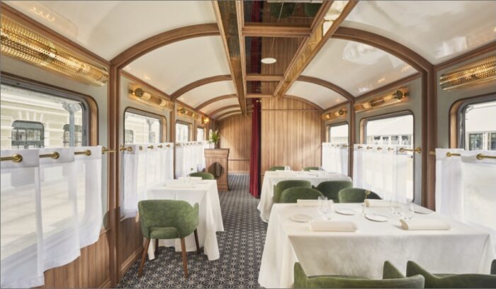 前世紀の巨大廃駅が豪華ホテルに。列車を改装したレストランはミシュラン一ツ星を獲得