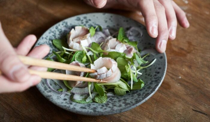 “ワサビ × 醤油”からの脱却「カンパチのタイ風刺身」
