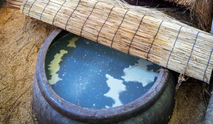 【ようこそ発酵蔵へ】昔ながらの造りが最善の方法「米酢」
