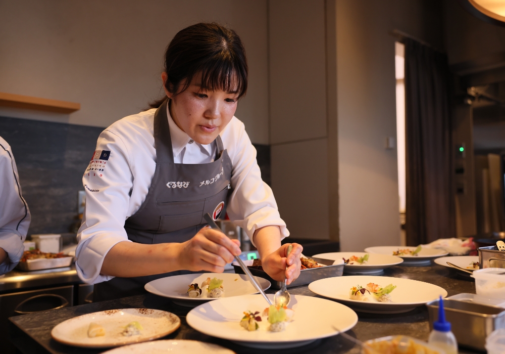 ファイナルステージは審査員の前での調理＆試食審査