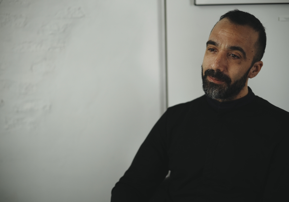 「若手の指導は茶事のイメージ」とリオネルシェフ。