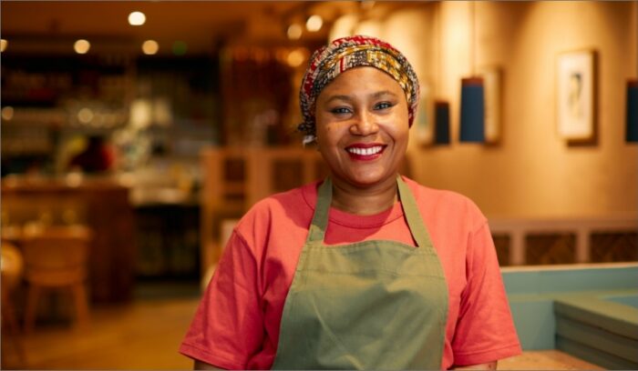 2024年シェフ・オブ・ザ・イヤーは、ロンドンに彗星の如く現れたナイジェリア系女性料理人