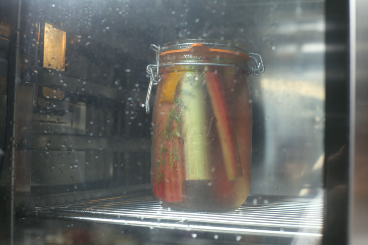 スチームコンベクションオーブンがあれば、80℃で８分加熱。