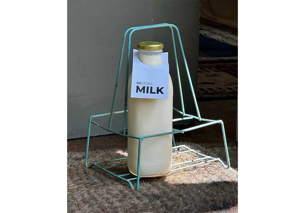 リストアの牛乳を供給するのは、シドニー南部のティルバ農場。リジェネラティブ（環境再生型）農業にこだわるファミリー経営だ。