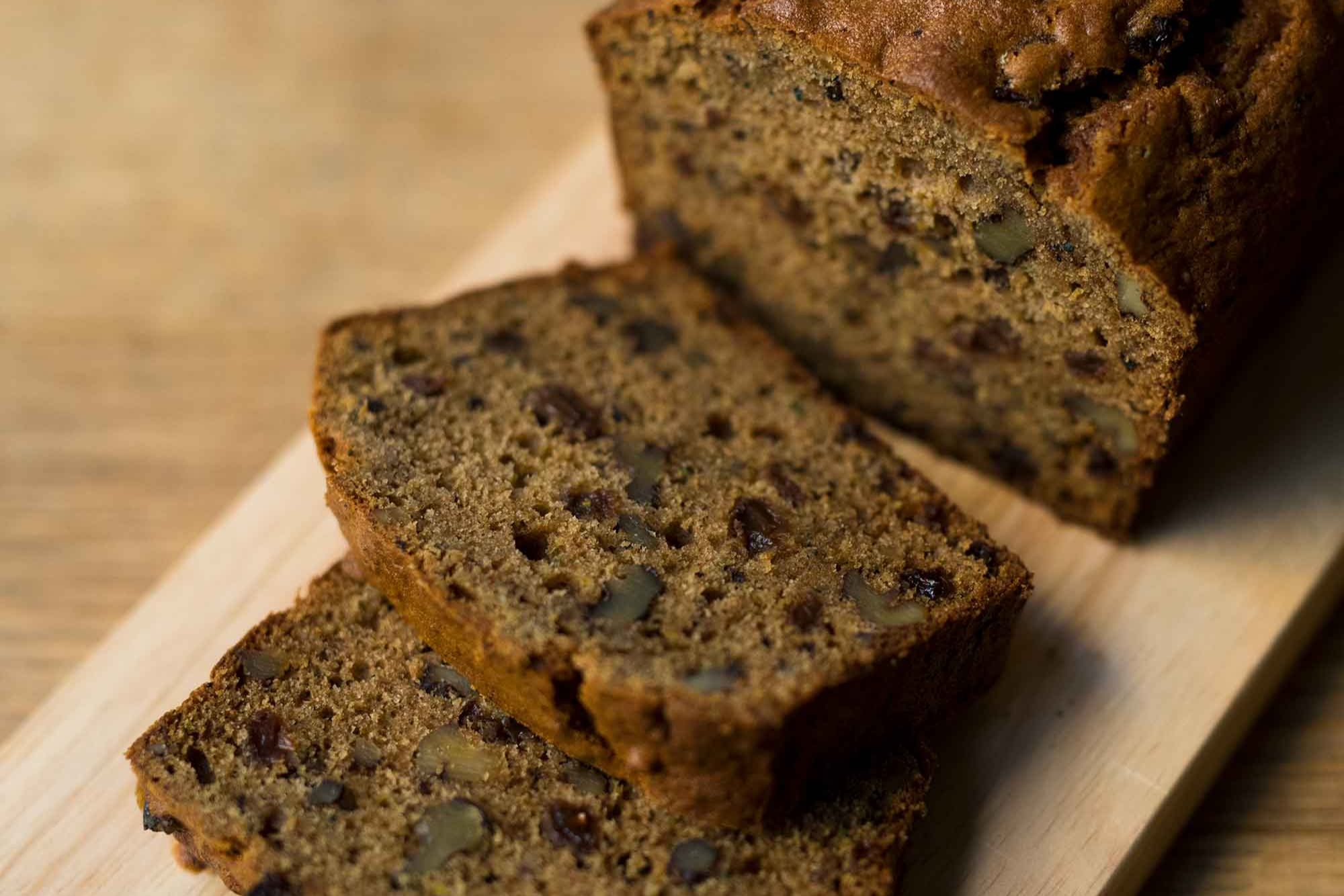 アメリカの夏の定番菓子「ズッキーニブレッド」