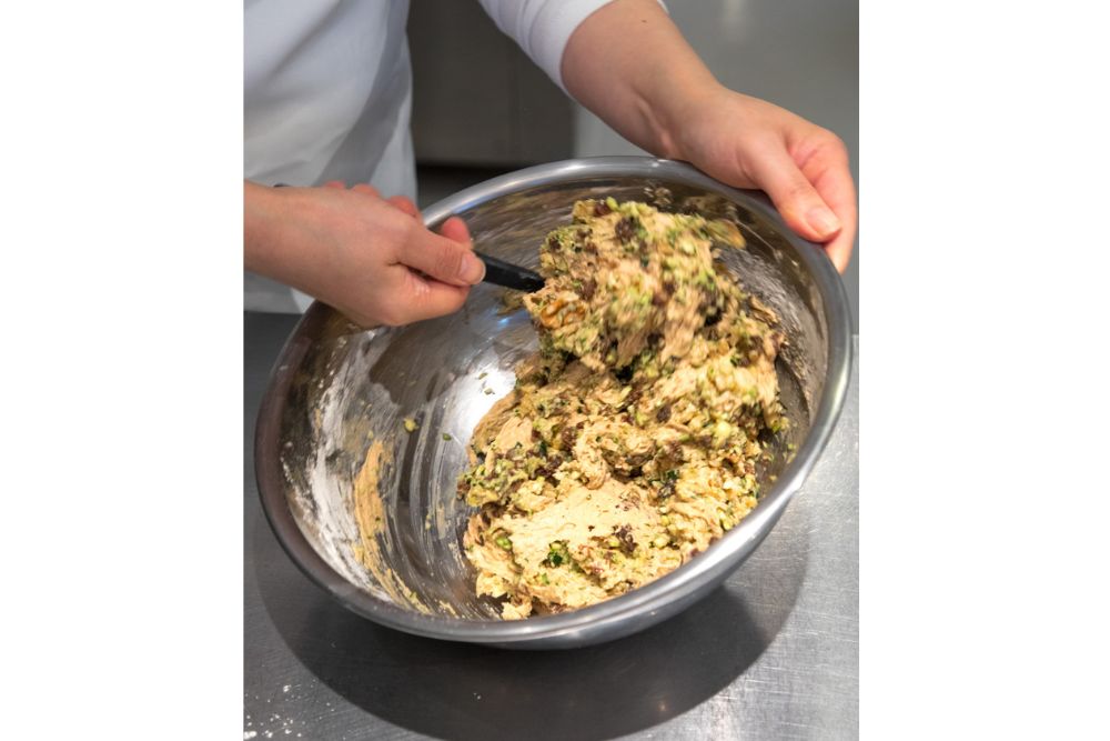 ズッキーニを加える