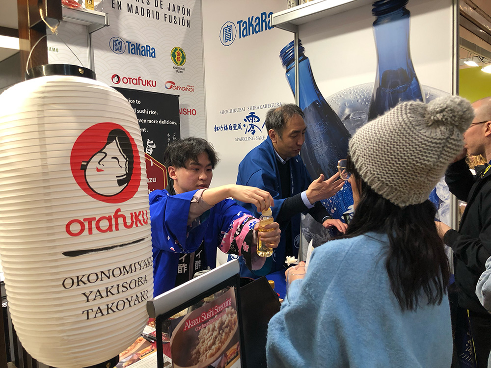 20世紀にはテリヤキが世界を席巻したが、21世紀はいわゆるソース味が人気。旨味と甘辛さが凝縮した濃密な味わいが民族を超えて世界を魅了。