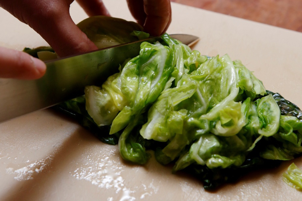 食べやすい大きさに切る