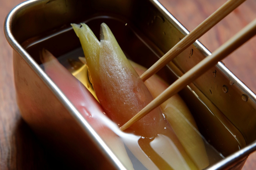 甘酢に漬け込む