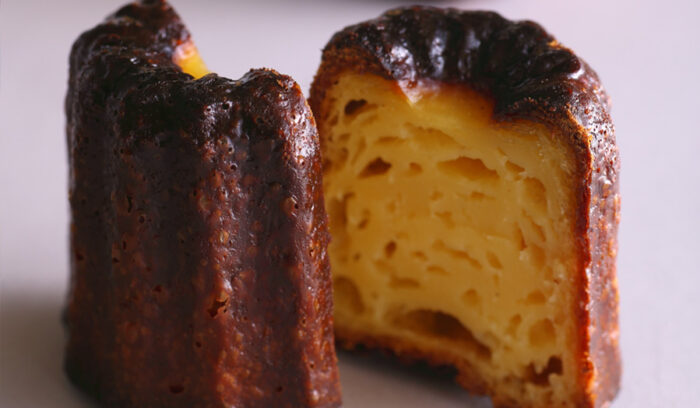 表面はパリッと薄く、中はもっちりふわっ。「カヌレ ド ボルドー」