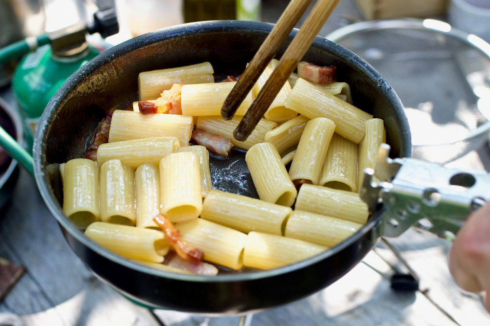 ［６］窪みをつくる