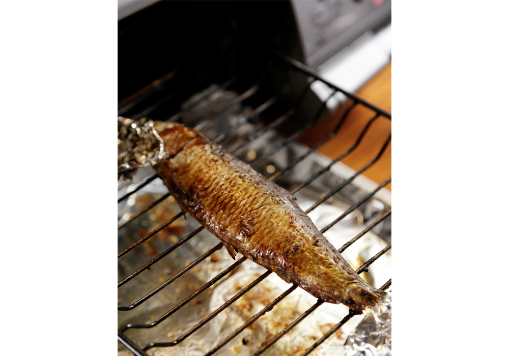 ［６］頭のアルミホイルを外す