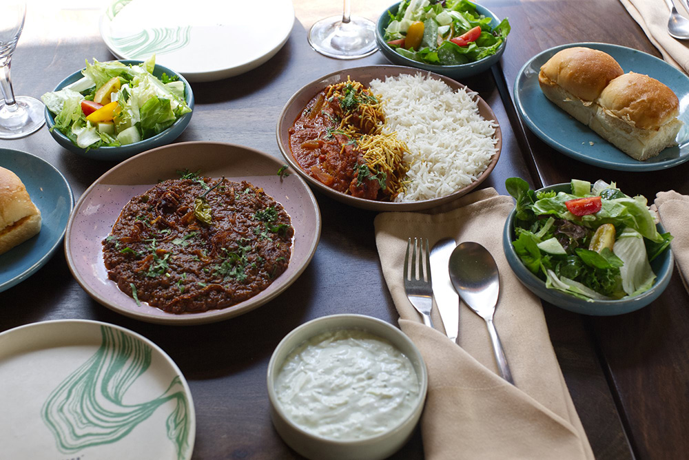 インド系移民増加で空前のブーム。インド28州の料理やカクテルが楽しめる店