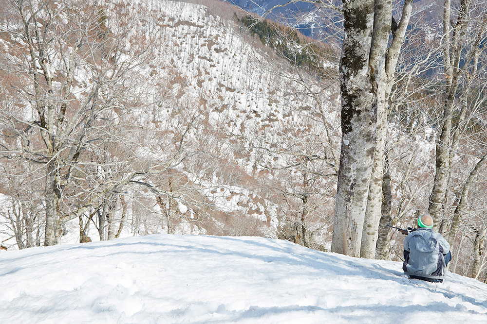 クマを待ち受けて撃つ役目のマチパ